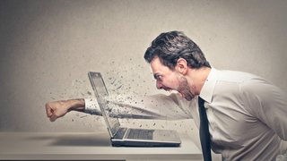 <i>The New Yorker</i>'s Social Media Editor Rages Against Working at Facebook in Twitter Rant